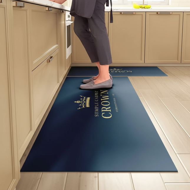 Tapis Cuisine bleu marine motif couronne antidérapant